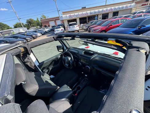 Used 2017 Jeep Wrangler Sport w/ Quick Order Package 24S image 14