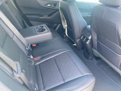 New 2026 Chevrolet Equinox LT w/ Convenience Package II image 12