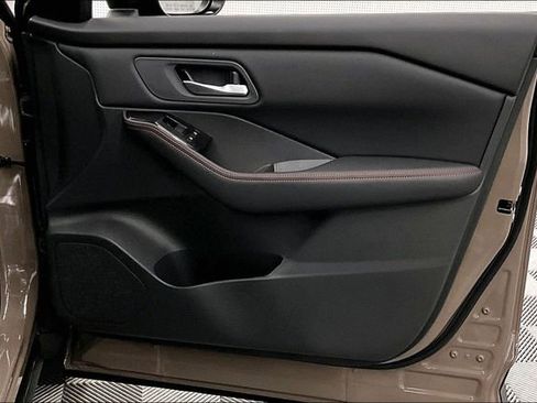 New 2026 Nissan Rogue SV AWD/4WD image 34