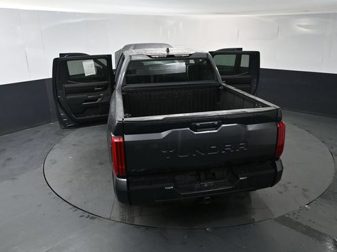 Used 2025 Toyota Tundra SR5 w/ SR5 Convenience Package AWD/4WD image 18