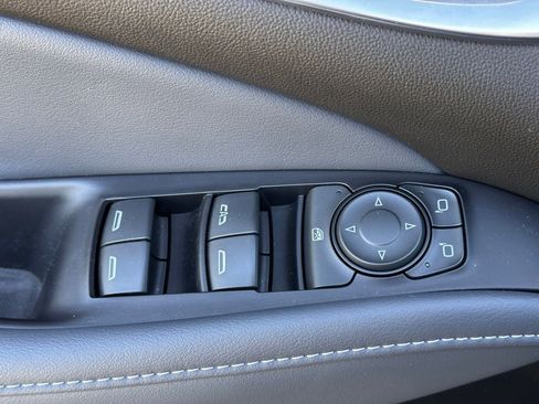 Used 2022 Buick Enclave Essence w/ Experience Buick Package image 29