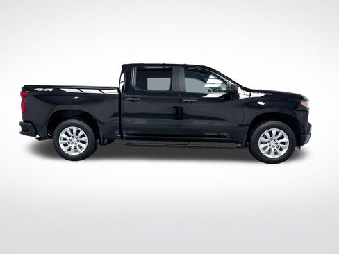 Used 2022 Chevrolet Silverado 1500 Custom image 2