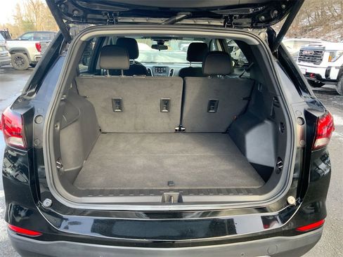 Used 2023 Chevrolet Equinox LT image 24
