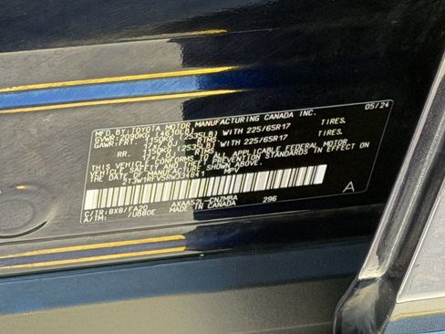Used 2024 Toyota RAV4 XLE FWD image 33