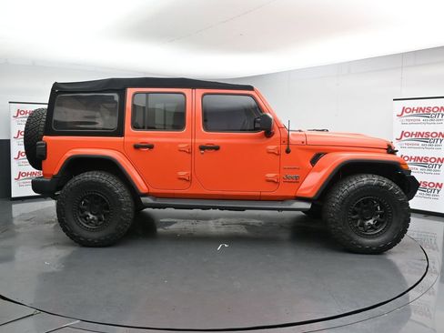 Used 2020 Jeep Wrangler Unlimited Sahara w/ Uconnect 4C Nav & Sound Group image 9