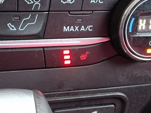 Certified 2020 Ford EcoSport SE w/ SE Convenience Package image 25