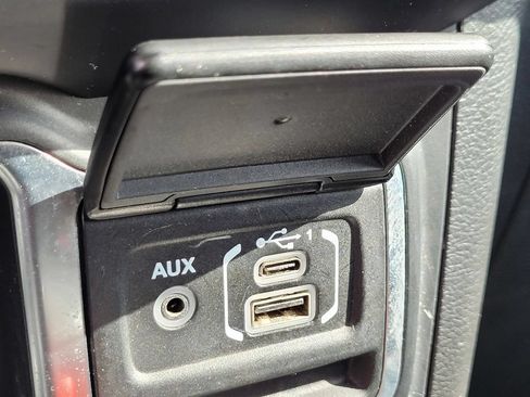 Used 2023 Jeep Wrangler Unlimited Sport AWD/4WD image 28