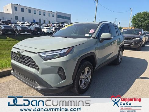 Used 2022 Toyota RAV4 XLE w/ Convenience Package AWD/4WD image 1