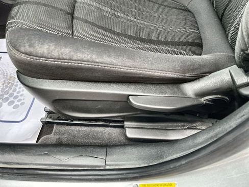 Used 2015 Chevrolet Sonic LT image 16