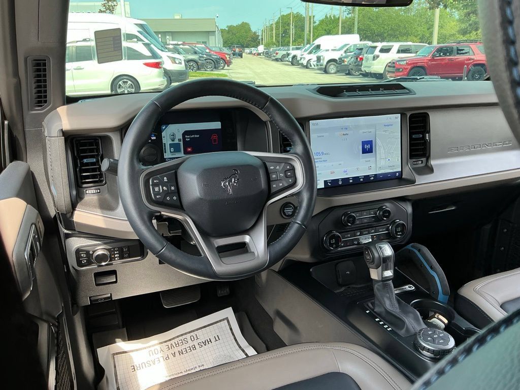 Used 2024 Ford Bronco Wildtrak AWD/4WD image 32