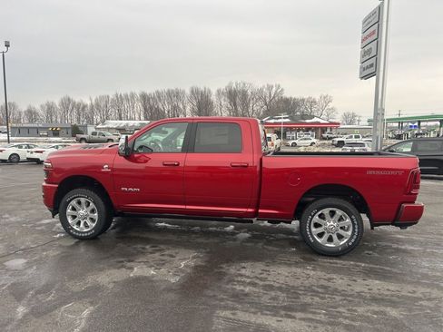 New 2026 RAM 2500 Laramie AWD/4WD image 6