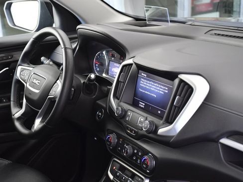 Used 2023 GMC Terrain SLT w/ Tech Package FWD image 27