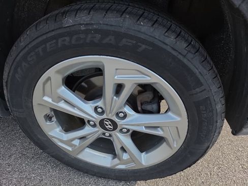 Used 2022 Hyundai Kona SEL AWD/4WD image 24