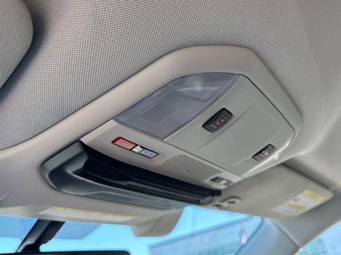 Used 2022 Subaru Ascent Limited image 31