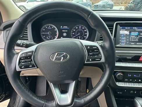 Used 2019 Hyundai Sonata Limited image 26