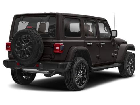 Used 2021 Jeep Wrangler Unlimited Sahara w/ Dual Top Group AWD/4WD image 2