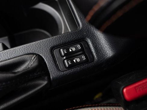 Used 2017 Subaru Crosstrek 2.0i Limited image 32