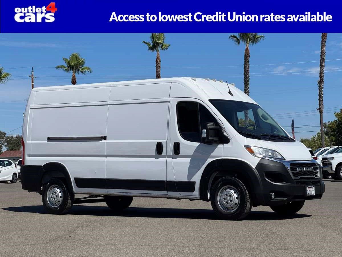 Used 2023 RAM ProMaster 2500 w/ Driver Convenience Group FWD image 1