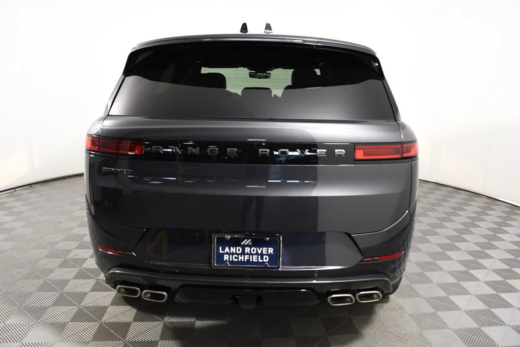 New 2026 Land Rover Range Rover Sport Dynamic SE AWD/4WD image 5