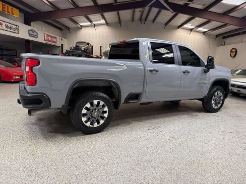 Used 2024 Chevrolet Silverado 2500 Custom w/ Custom Value Package AWD/4WD image 8