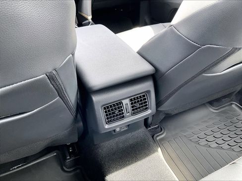 Used 2026 Toyota Camry SE w/ Convenience Package image 28