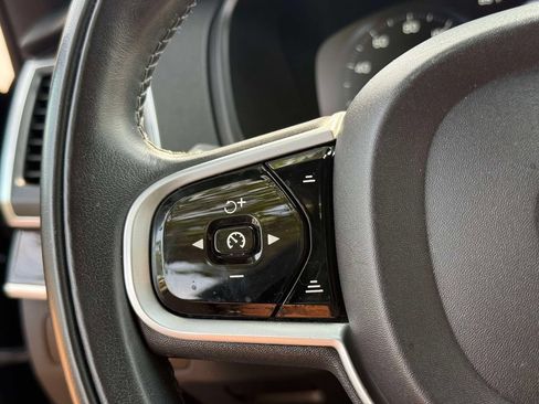 Used 2019 Volvo XC90 T6 Momentum w/ Protection Package Premier AWD/4WD image 30