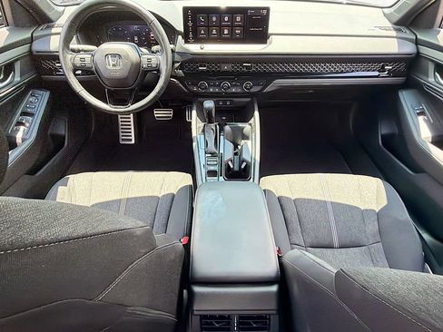 Used 2025 Honda Accord Sport image 33