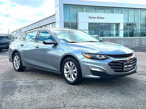 Used 2025 Chevrolet Malibu LT FWD image 10