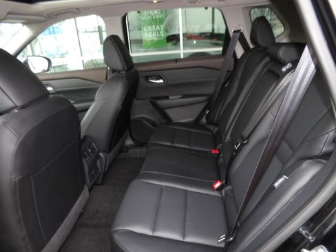 Certified 2023 Nissan Rogue SV w/ SV Premium B Package image 21