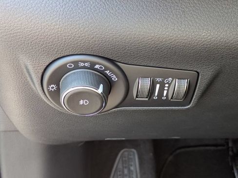 New 2026 Jeep Compass Latitude AWD/4WD image 16