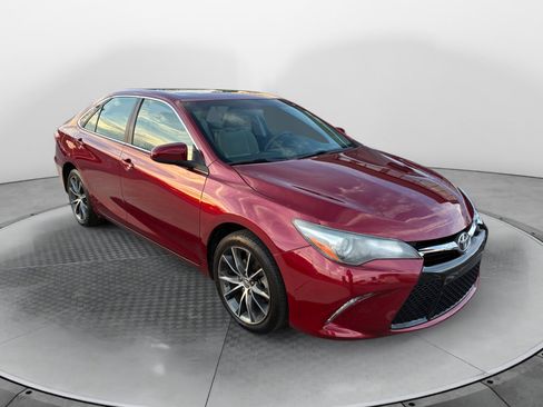 Used 2017 Toyota Camry XSE w/ Moonroof Package image 1
