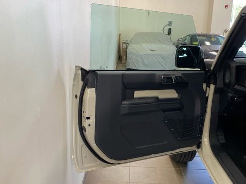 New 2025 Ford Bronco 2-Door image 8