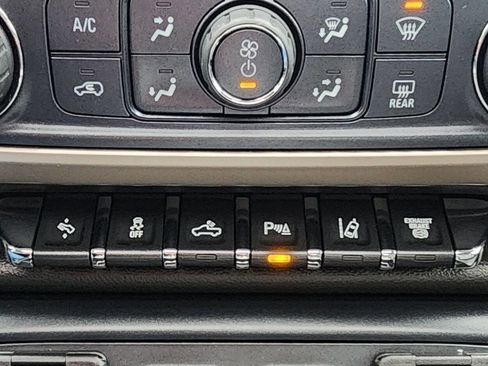 Used 2017 GMC Sierra 3500 Denali w/ Duramax Plus Package image 35