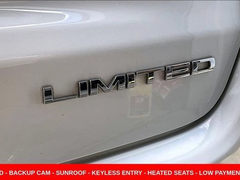 Used 2022 Jeep Compass Limited w/ Sun and Sound Group AWD/4WD image 23