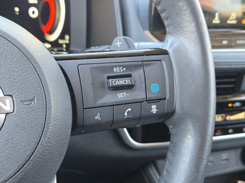 Used 2022 Nissan Rogue Platinum w/ Head-Up Display Package image 21