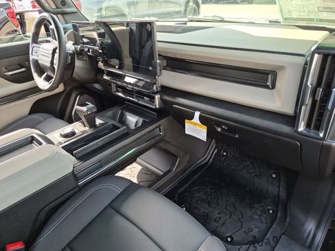 Used 2026 GMC Hummer EV SUV AWD/4WD image 22