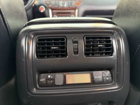 Used 2018 Nissan Pathfinder Platinum w/ Cargo Package image 31