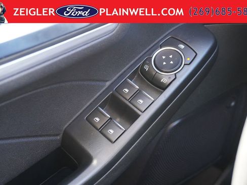 Used 2024 Ford Escape Platinum AWD/4WD image 33