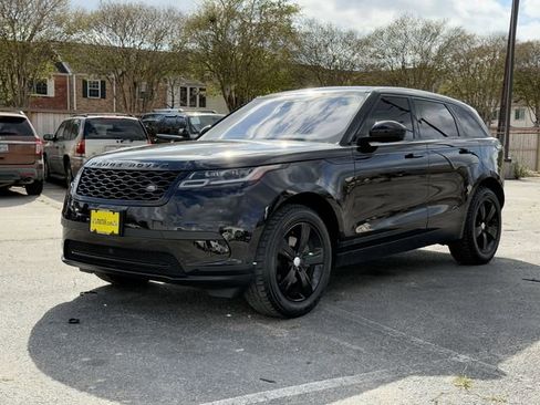 Used 2019 Land Rover Range Rover Velar S image 4
