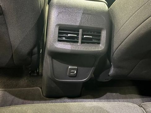 Used 2020 Chevrolet Equinox LS w/ LS Convenience Package FWD image 11