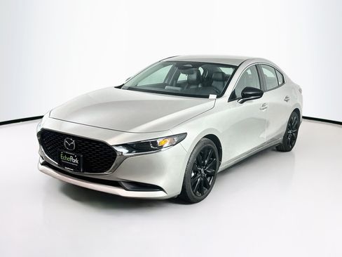 Used 2024 MAZDA MAZDA3 s FWD image 3