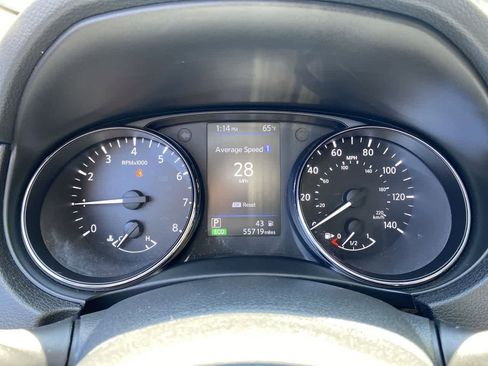 Used 2019 Nissan Rogue SL w/ Premium Package AWD/4WD image 29