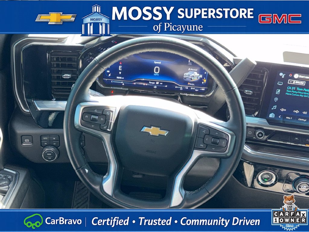 Certified 2024 Chevrolet Silverado 1500 LT w/ Z71 Off-Road Package AWD/4WD image 17