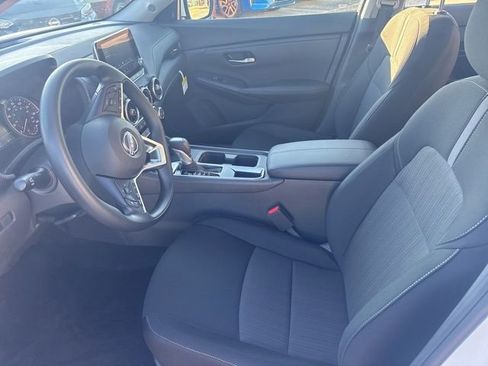 Used 2025 Nissan Sentra SV image 22