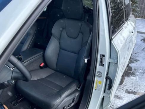 Used 2024 Volvo XC90 T8 Plus w/ Protection Package image 2