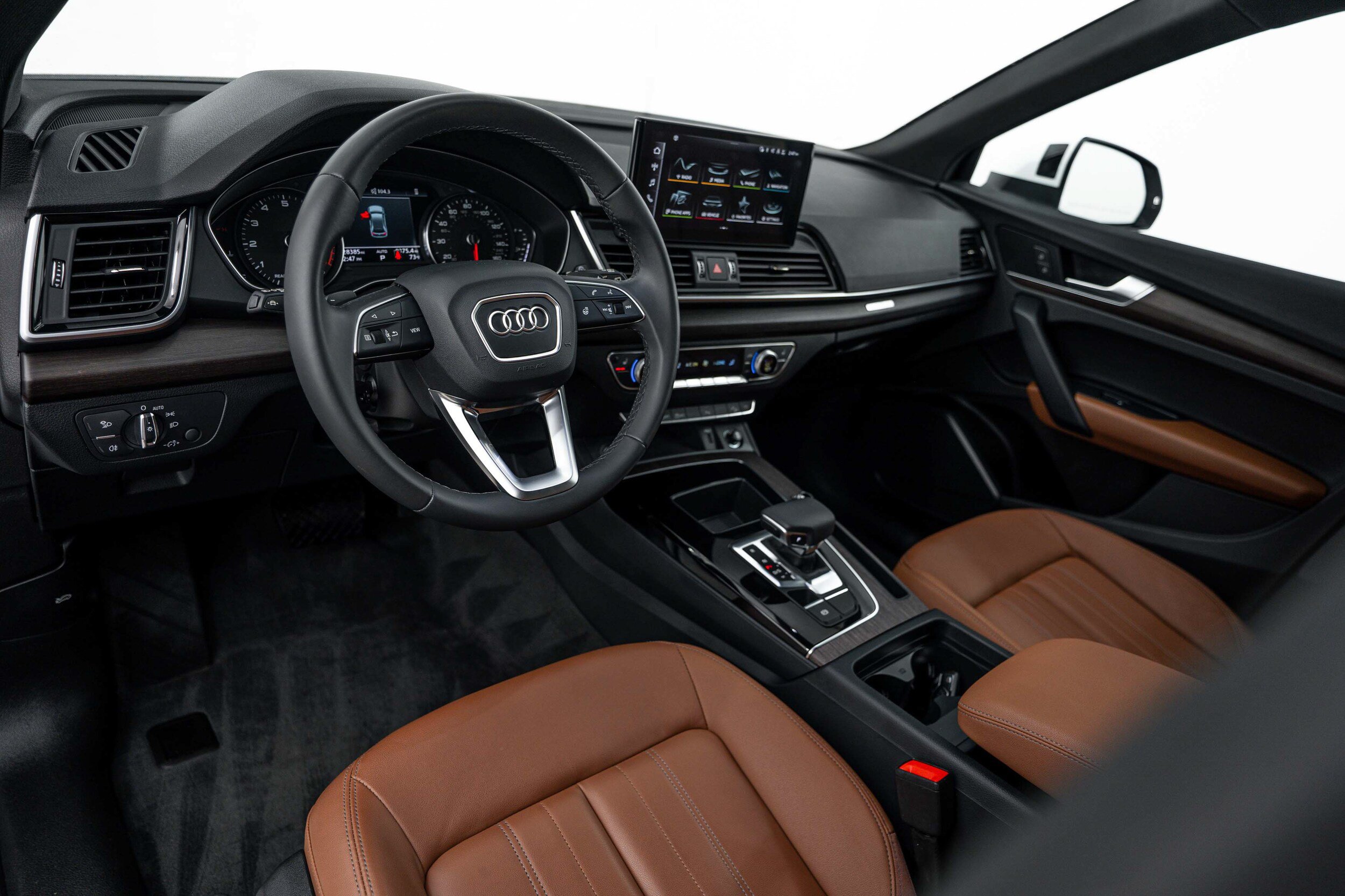 Certified 2024 Audi Q5 2.0T Premium w/ Convenience Package AWD/4WD image 8
