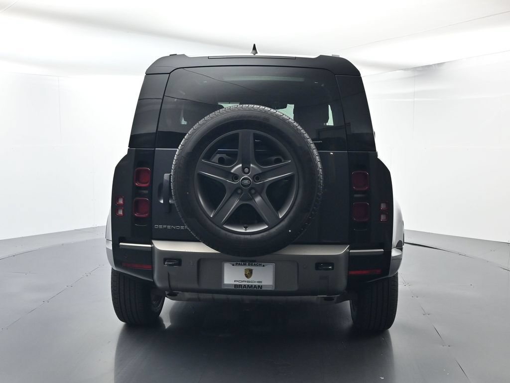 Used 2024 Land Rover Defender 90 X-Dynamic SE AWD/4WD image 13