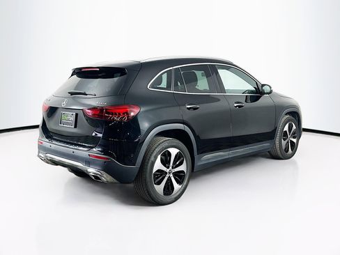Used 2025 Mercedes-Benz GLA 250 4MATIC image 9