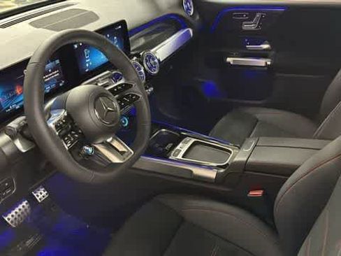 Used 2026 Mercedes-Benz GLB 35 AMG 4MATIC image 4