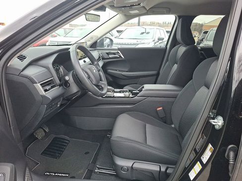 New 2026 Mitsubishi Outlander ES AWD/4WD image 6